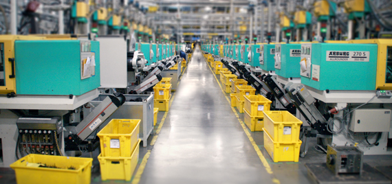 igus® 工廠中的注模機械