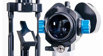 應用實例：眼科醫生的顯微鏡，帶有 igus® 的特殊部件