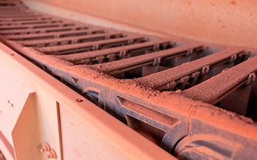 拖鏈用於氧化鋁生產的室外儲存設備
