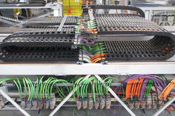 易格斯測試實驗室內的CAN bus電纜