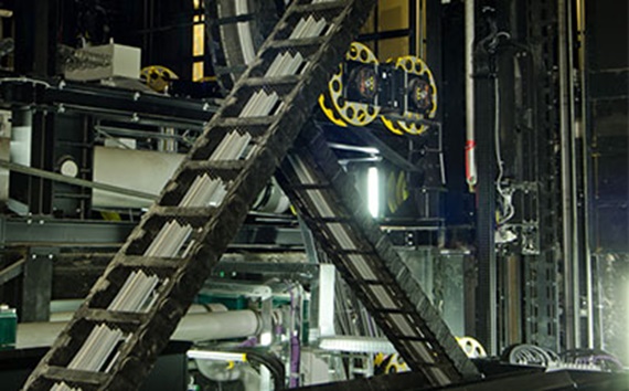 舞臺平臺中的 e-spool 和之字形系統